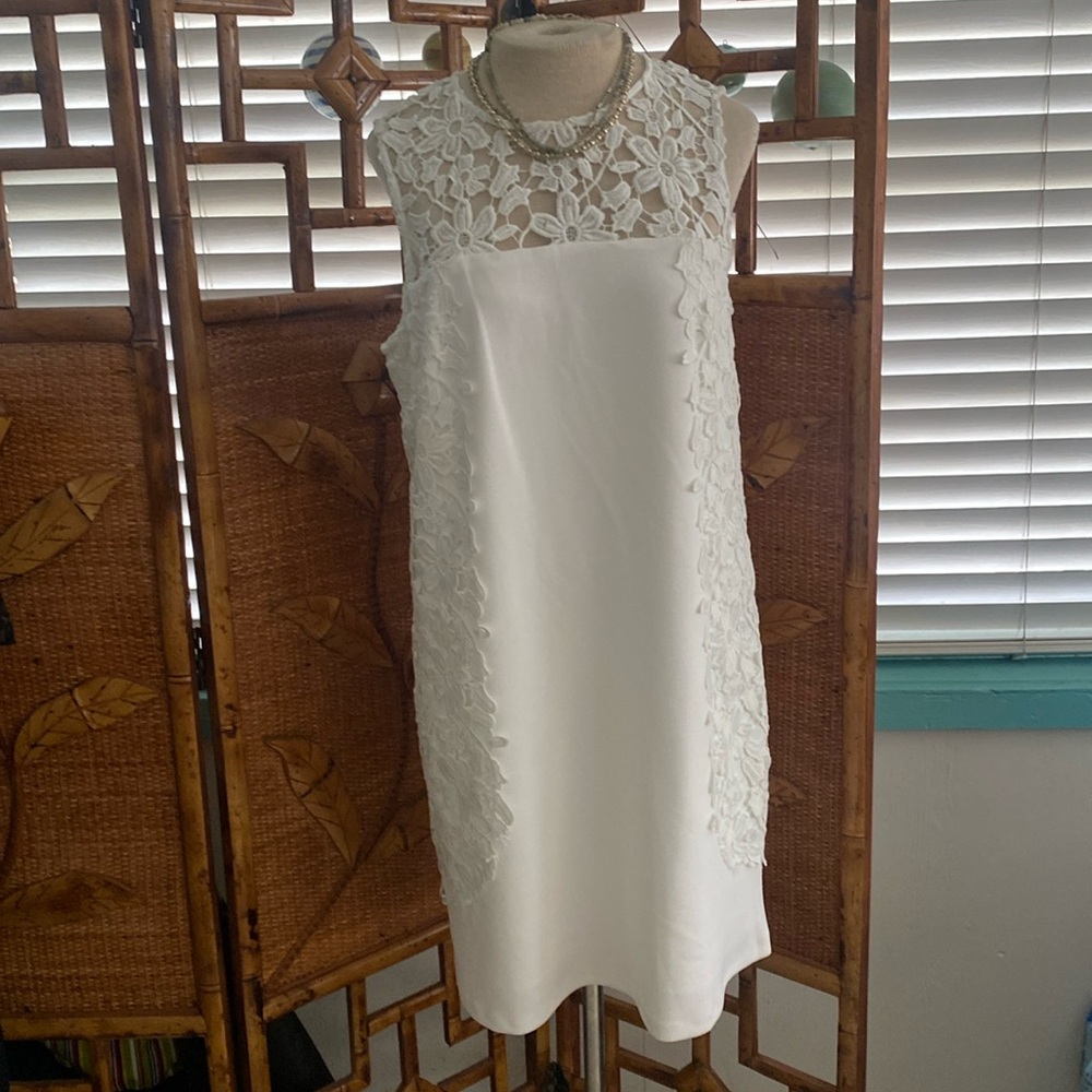 Sleevless dress by Nanette Lepore in size 10.